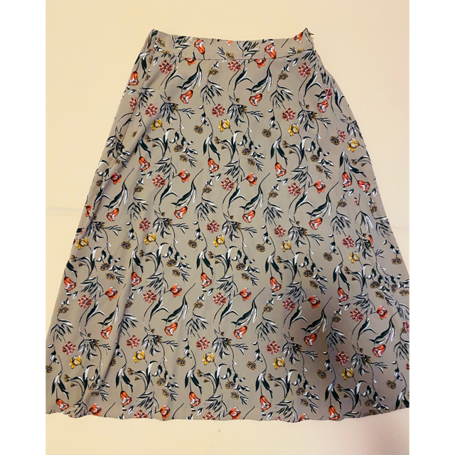 UNTITLED(アンタイトル)のアンタイトル　花柄スカート(9号) レディースのスカート(ひざ丈スカート)の商品写真