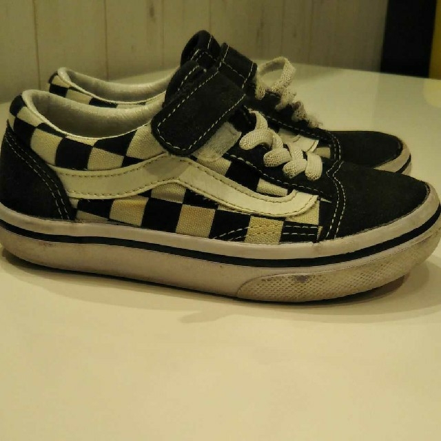 VANS(ヴァンズ)の17cm VANS オールドスクール スニーカー チェッカーフラッグ キッズ/ベビー/マタニティのキッズ靴/シューズ(15cm~)(スニーカー)の商品写真