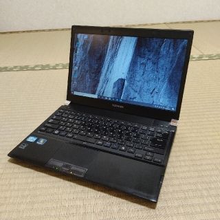 トウシバ(東芝)の軽量コンパクト　TOSHIBA dynabook R732/F　値下げ(ノートPC)