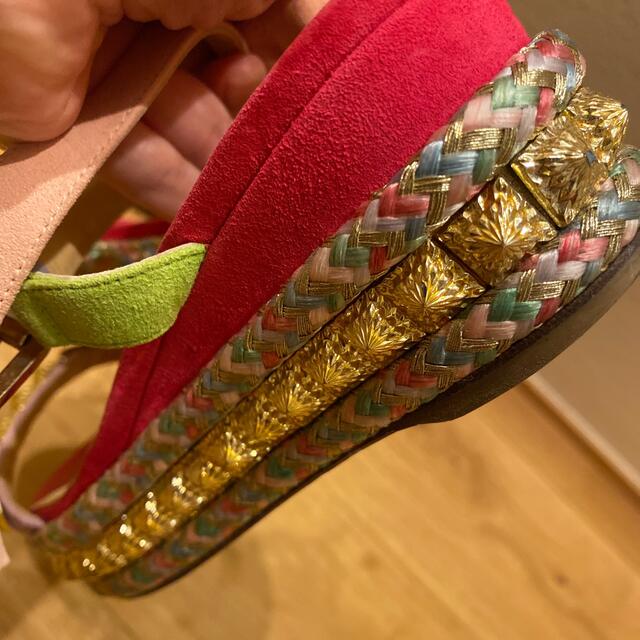 Christian Louboutin(クリスチャンルブタン)のルブタン　人気サンダル　お値下げしました レディースの靴/シューズ(サンダル)の商品写真