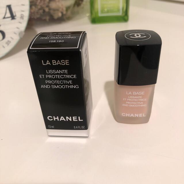 CHANEL(シャネル)の✨CHANEL ラ　バーズ　ベースコート コスメ/美容のネイル(ネイルトップコート/ベースコート)の商品写真