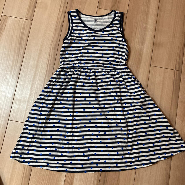 UNIQLO(ユニクロ)のユニクロ　ボーダー　ドット　ワンピース150 キッズ/ベビー/マタニティのキッズ服女の子用(90cm~)(ワンピース)の商品写真