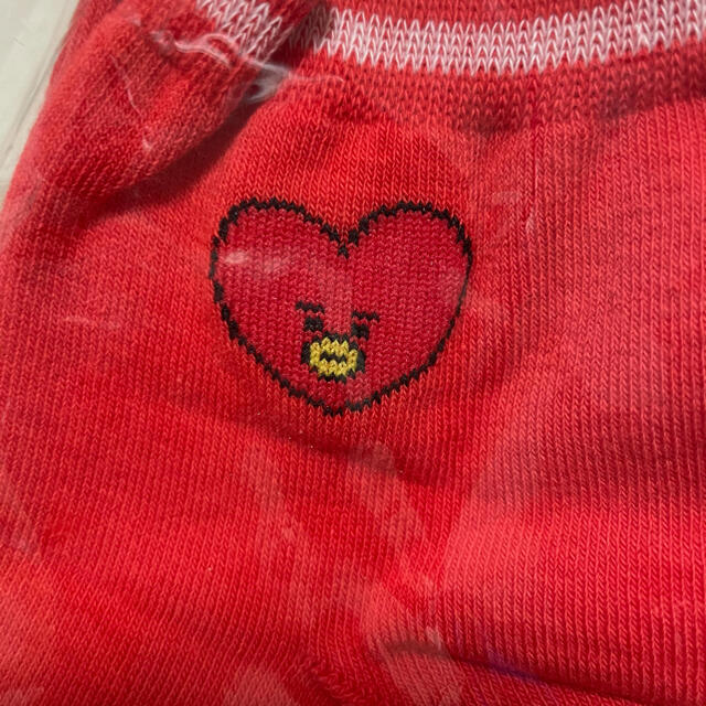 防弾少年団(BTS)(ボウダンショウネンダン)のBT21 TATA 靴下 エンタメ/ホビーのタレントグッズ(アイドルグッズ)の商品写真