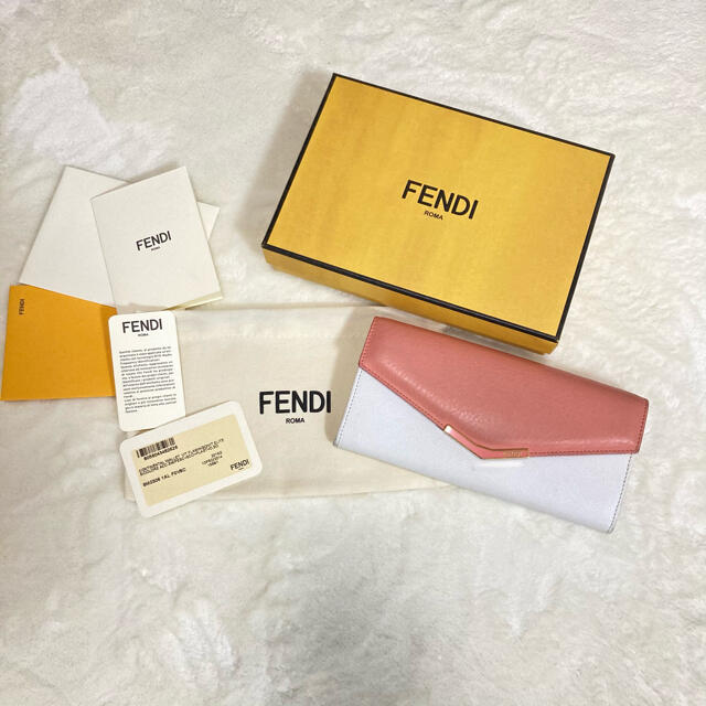 FENDI(フェンディ)のFENDI フェンディ ピンク×白 財布 レディースのファッション小物(財布)の商品写真