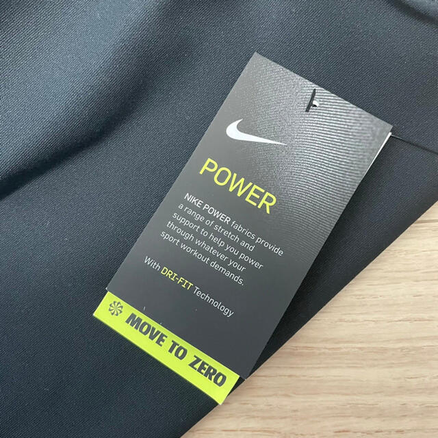 NIKE(ナイキ)の新品 NIKE レギンス スカルプトハイパータイトフィット　S レディースのレッグウェア(レギンス/スパッツ)の商品写真