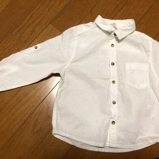 エイチアンドエム(H&M)の白シャツ　90 100(Tシャツ/カットソー)