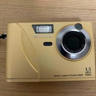 フジフイルム(富士フイルム)のフジフィルム FinePix1500 ２点セット(コンパクトデジタルカメラ)