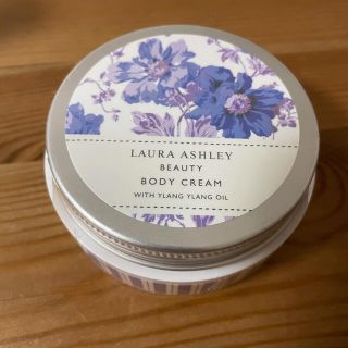 ローラアシュレイ(LAURA ASHLEY)のローラ　アシュレイ　ボディクリーム(ボディクリーム)