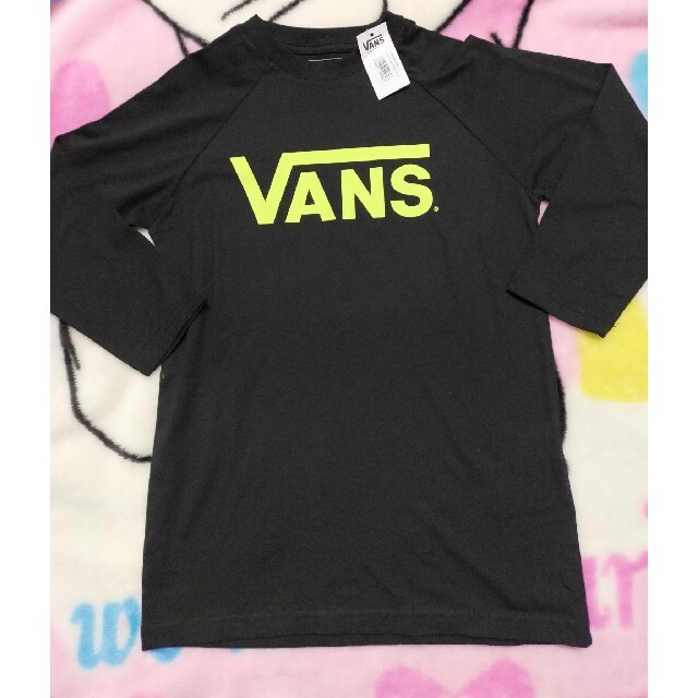 VANS(ヴァンズ)の新品　VANS　トップス キッズ/ベビー/マタニティのキッズ服男の子用(90cm~)(Tシャツ/カットソー)の商品写真