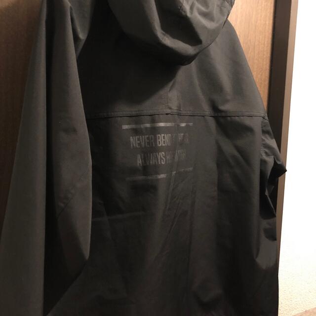 GU(ジーユー)のGU ミハラヤスヒロ コラボ マウンテンパーカ size L メンズのジャケット/アウター(マウンテンパーカー)の商品写真