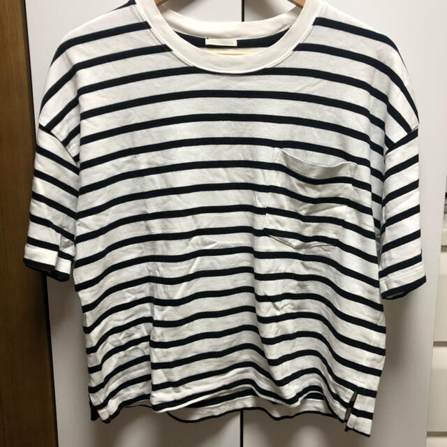 GU(ジーユー)のGU ショート丈ボーダートップス レディースのトップス(Tシャツ(半袖/袖なし))の商品写真