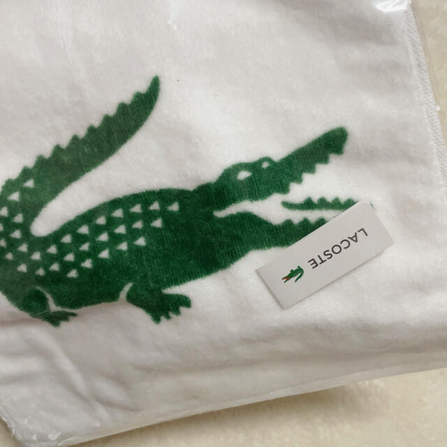 LACOSTE(ラコステ)の𓊆 新品 ラコステ 抗菌防臭加工 ワニプリント タオルハンカチ 𓊇  レディースのファッション小物(ハンカチ)の商品写真