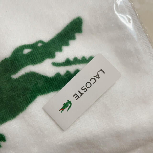 LACOSTE(ラコステ)の𓊆 新品 ラコステ 抗菌防臭加工 ワニプリント タオルハンカチ 𓊇  レディースのファッション小物(ハンカチ)の商品写真