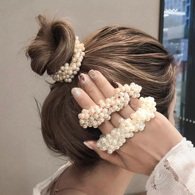 ヘアゴム ヘアアクセ パール シュシュ 韓国 ヘアアレンジ レディースのヘアアクセサリー(ヘアゴム/シュシュ)の商品写真