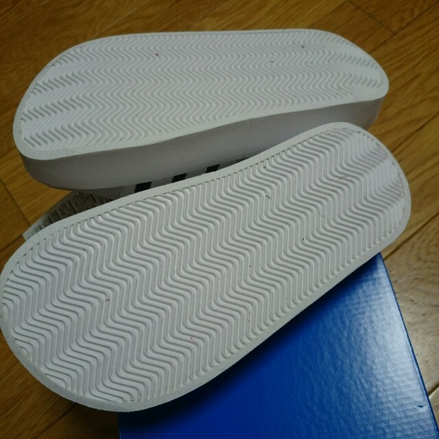 adidas(アディダス)の新品箱付き☆adidas厚底スポサン レディースの靴/シューズ(サンダル)の商品写真