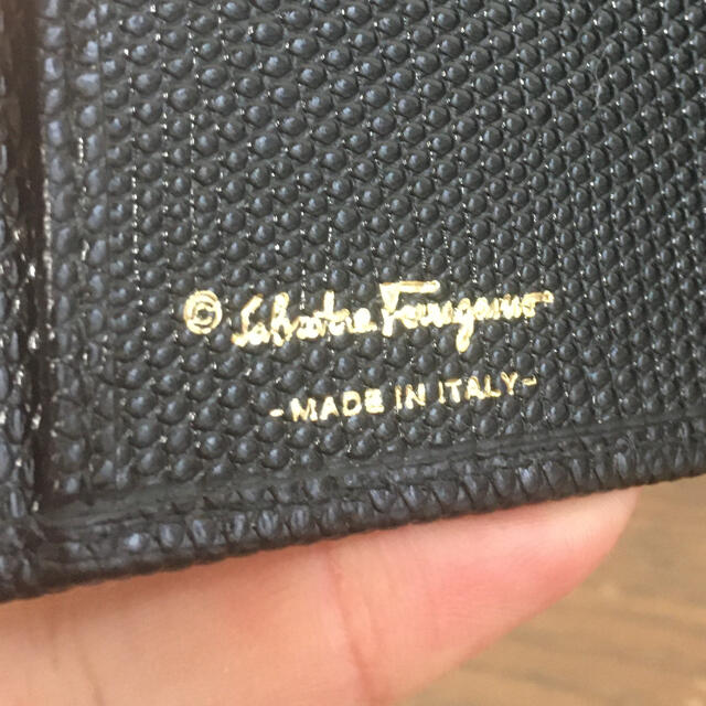 Salvatore Ferragamo(サルヴァトーレフェラガモ)のフェラガモ　ヴァラ　リザード　財布　 レディースのファッション小物(財布)の商品写真