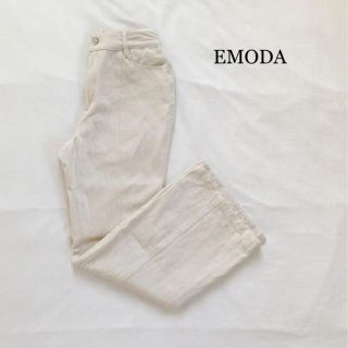 エモダ(EMODA)の《EMODA》強ハイウエストフレアパンツ　麻パンツ　フレアデニム　ホワイトデニム(デニム/ジーンズ)