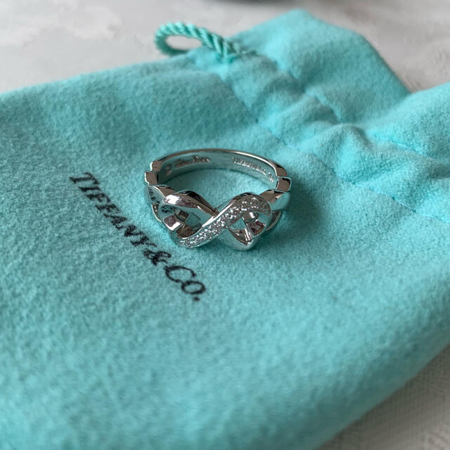 Tiffany & Co.(ティファニー)のティファニー　パロマピカソ　WGダイヤ　ダブルラビングハートリング レディースのアクセサリー(リング(指輪))の商品写真