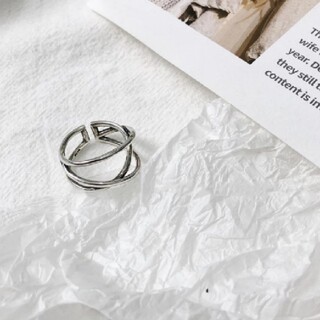 アメリヴィンテージ(Ameri VINTAGE)の３連 クロス ライン デザインリング 指輪 シルバーリング(リング(指輪))