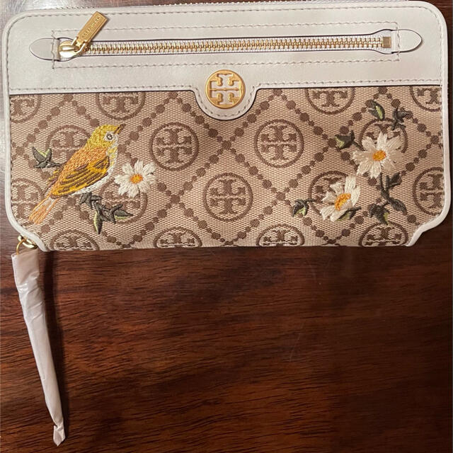 Tory Burch(トリーバーチ)のトリーバーチTモノグラムジャガードエンブロイダリージップコンチネンタルウォレット レディースのファッション小物(財布)の商品写真