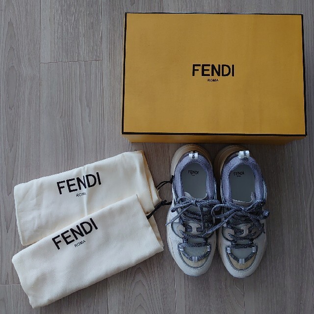 FENDI(フェンディ)のblue moon様 専用 レディースの靴/シューズ(スニーカー)の商品写真