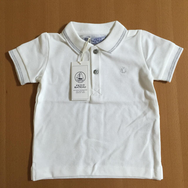 PETIT BATEAU(プチバトー)の⭐️SALE⭐️新品 プチバトー♡ 鹿の子編み半袖ポロシャツ 18M キッズ/ベビー/マタニティのベビー服(~85cm)(シャツ/カットソー)の商品写真