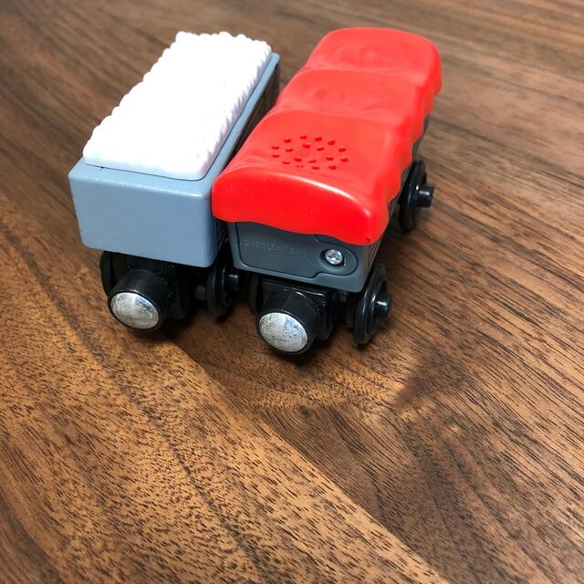 木製トーマス　いたずら貨車 エンタメ/ホビーのおもちゃ/ぬいぐるみ(キャラクターグッズ)の商品写真