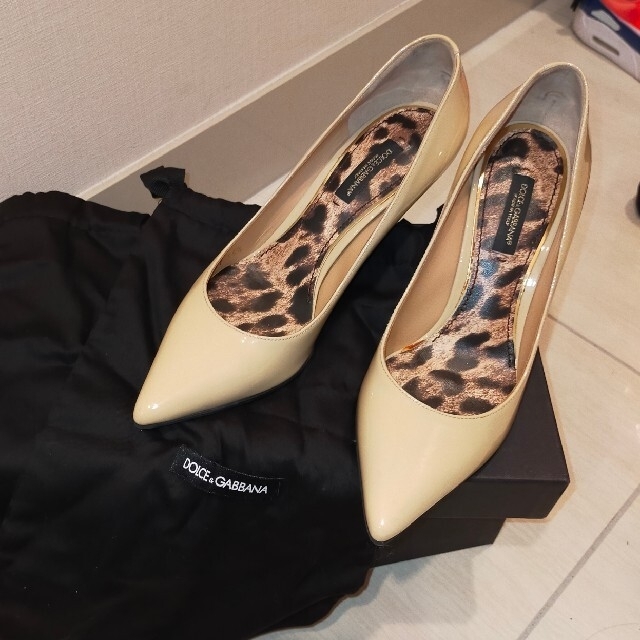 DOLCE&GABBANA - ドルチェ&ガッバーナ パンプス ベージュ 35ハーフ ... 美品 ドルチェアンドガッバーナ ローヒールパンプス レディース 35