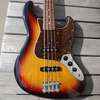 フェンダー(Fender)のFender Japan JB62 JazzBass 3TS 2006～2008(エレキベース)