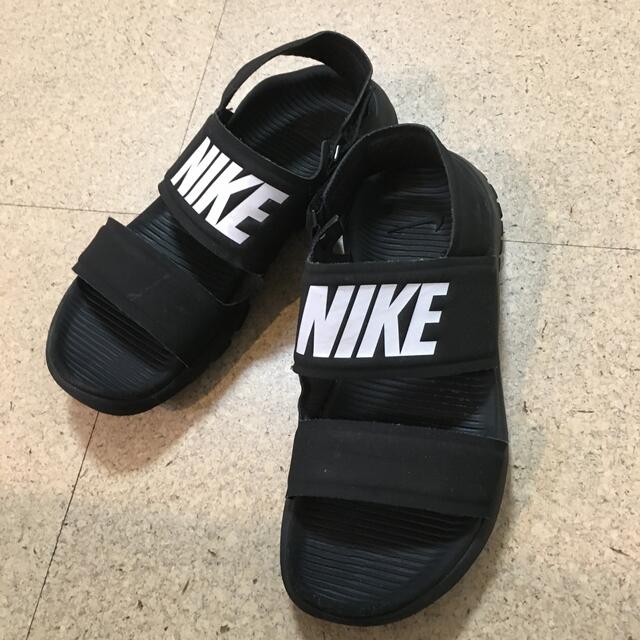NIKE(ナイキ)のNIKE サンダル　23㎝ レディースの靴/シューズ(サンダル)の商品写真