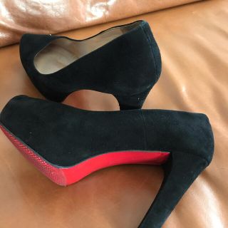 クリスチャンルブタン(Christian Louboutin)のカリアング.本革.ハイヒール.美品.ChristianLouboutin.23㎝(ハイヒール/パンプス)