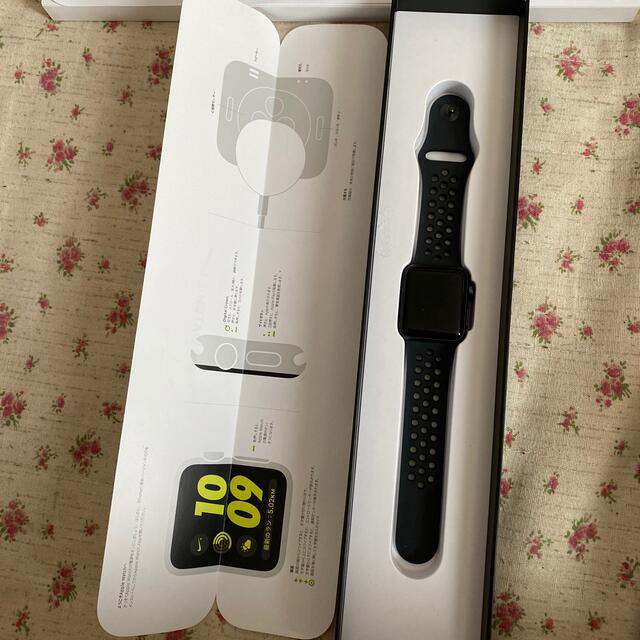 Apple Watch(アップルウォッチ)のApple Watch NIKE Series 3 GPS 38mm   レディースのファッション小物(腕時計)の商品写真