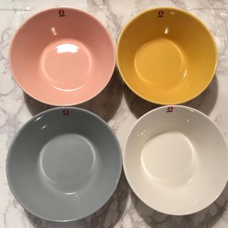 イッタラ(iittala)の【新品未使用品】イッタラ　ティーマ　15cボウル 4色セット(食器)