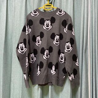 ディズニー(Disney)のミッキーマウス　総柄　セーター(ニット/セーター)