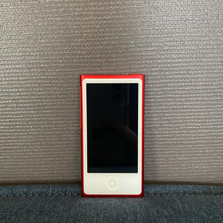 アイポッド(iPod)のiPod nano 【未使用】 [16GB レッド](限定色)(ポータブルプレーヤー)