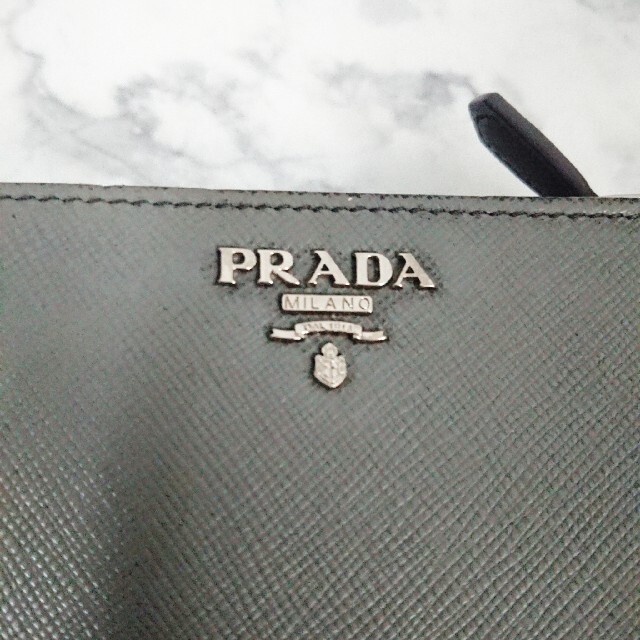 PRADA(プラダ)のPRADA 二つ折り財布 サフィアーノ レザー グレー バイカラー プラダ レディースのファッション小物(財布)の商品写真