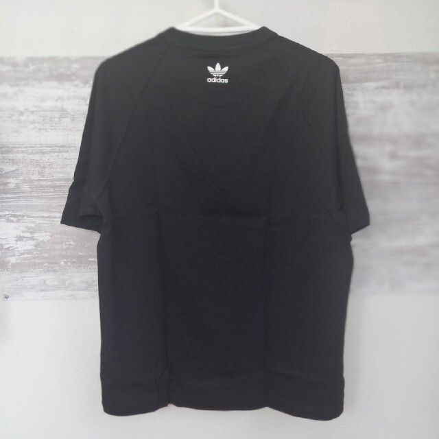 adidas(アディダス)のadidas　半袖Tシャツ　オリジナル　トレフォイル　黒　M　ユニセックス レディースのトップス(Tシャツ(半袖/袖なし))の商品写真