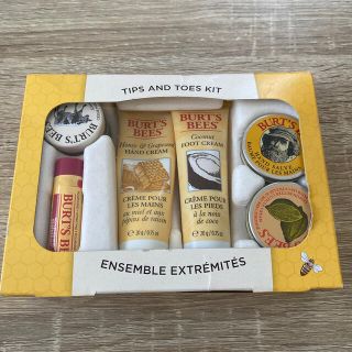 バーツビーズ(BURT'S BEES)の新品未開封 即購入可 BURT'S BEES TIPS AND TOES KIT(リップケア/リップクリーム)