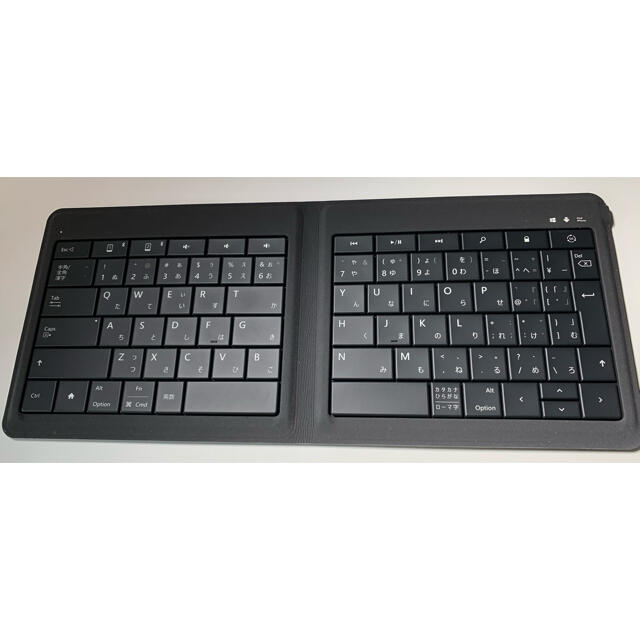 Microsoft(マイクロソフト)のMicrosoftキーボード Bluetooth/折りたたみ GU5-00014 スマホ/家電/カメラのPC/タブレット(PC周辺機器)の商品写真