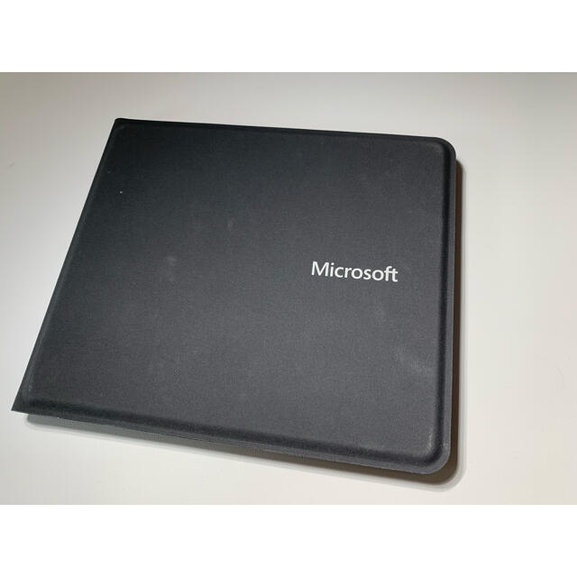 Microsoft(マイクロソフト)のMicrosoftキーボード Bluetooth/折りたたみ GU5-00014 スマホ/家電/カメラのPC/タブレット(PC周辺機器)の商品写真