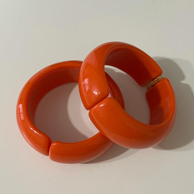 レトロ風　フープイヤリング　(色:オレンジ) レディースのアクセサリー(イヤリング)の商品写真