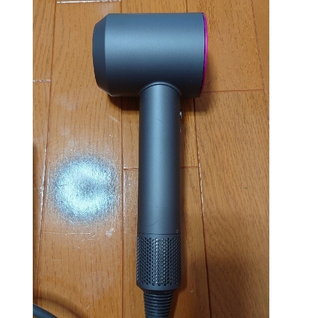 Dyson(ダイソン)のジャンク ダイソン HD01 ヘアドライヤー 部品取り スマホ/家電/カメラの美容/健康(ドライヤー)の商品写真