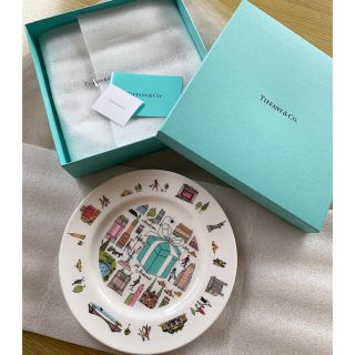 ティファニー(Tiffany & Co.)の【新品/未使用】ティファニー　食器 2枚セット5thアベニュー 陶器　(食器)