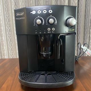 デロンギ(DeLonghi)のデロンギ　全自動コーヒーマシン(型式:ESAM1000SJ)(エスプレッソマシン)