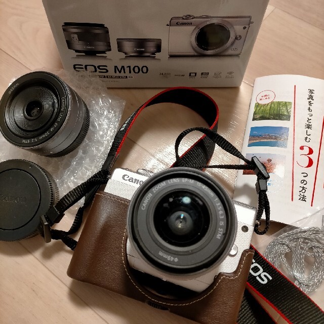 Canon(キヤノン)のcanon eos m100 white スマホ/家電/カメラのカメラ(ミラーレス一眼)の商品写真