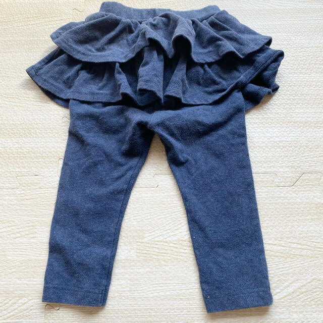 UNIQLO(ユニクロ)のUNIQLO フリル レギンス　80 キッズ/ベビー/マタニティのキッズ服女の子用(90cm~)(パンツ/スパッツ)の商品写真