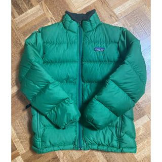 パタゴニア(patagonia)のパタゴニア　ダウンジャケット　Kids L12(ジャケット/上着)