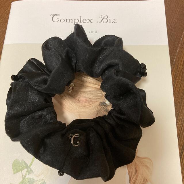 Complex Biz(コンプレックスビズ)のCOMPLEX BIZ シュシュブラック レディースのヘアアクセサリー(ヘアゴム/シュシュ)の商品写真