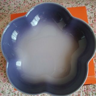 ルクルーゼ(LE CREUSET)のル・クルーゼ皿　フラワーディッシュ&アボガドディッシュ&ラウンドプレート(食器)