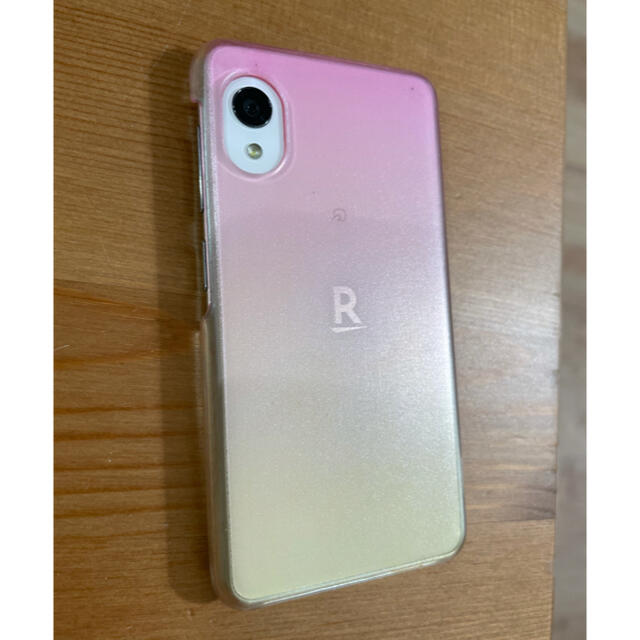 Rakuten(ラクテン)のRakuten mini ホワイト スマホ/家電/カメラのスマートフォン/携帯電話(スマートフォン本体)の商品写真